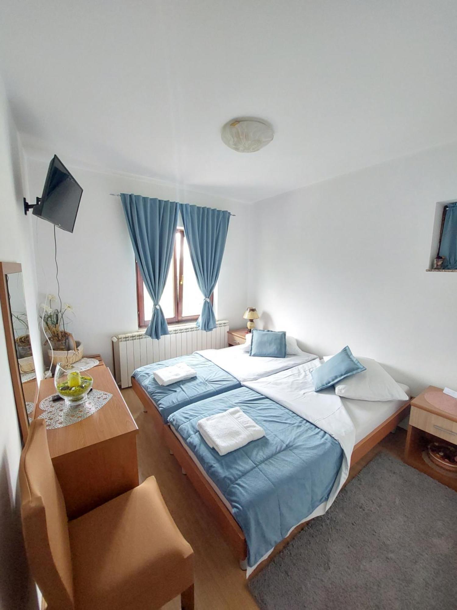 Rooms Putnik เซนญ์ ภายนอก รูปภาพ